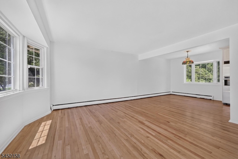 1387 Hamilton St Property Photo 3