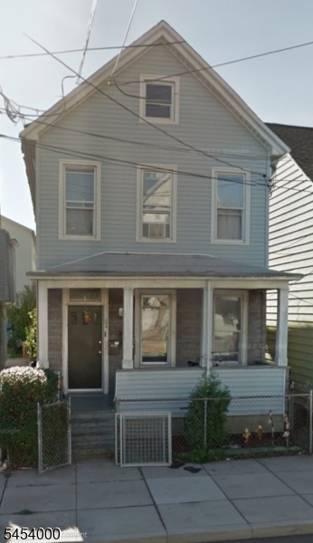 124 Marshall St Property Photo 1