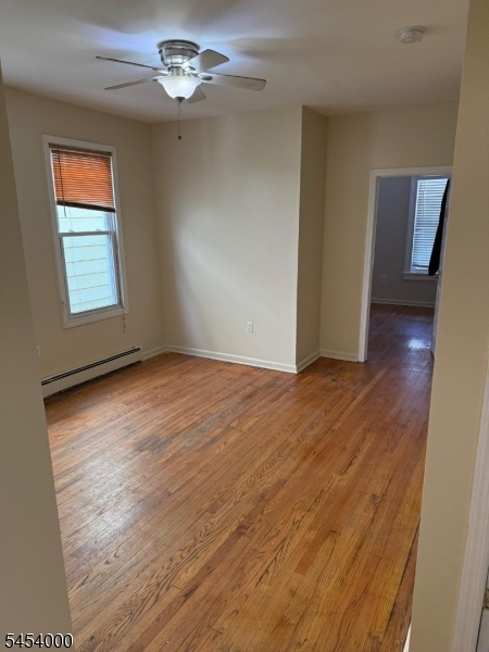 124 Marshall St Property Photo 3