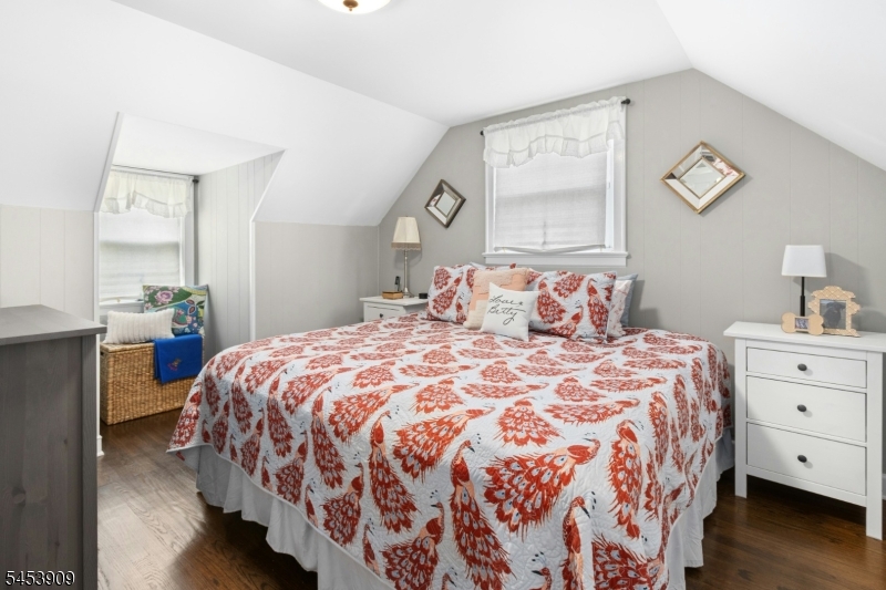 8 Cherokee Road Property Photo 18
