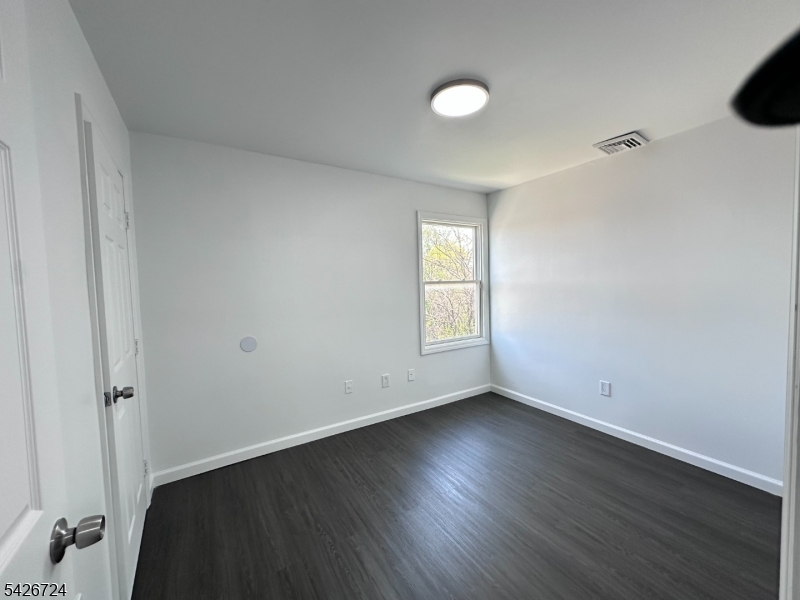 23 Highland St 3 Property Photo 6