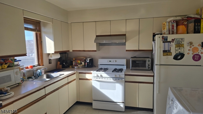 386 River St Property Photo 8