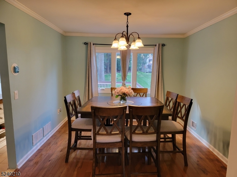 55 Stockton Ct Property Photo 3