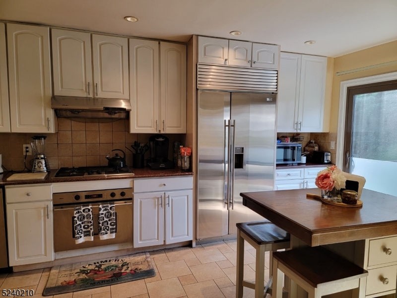 55 Stockton Ct Property Photo 4