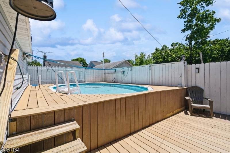 148 Mckinley Ave Property Photo 6
