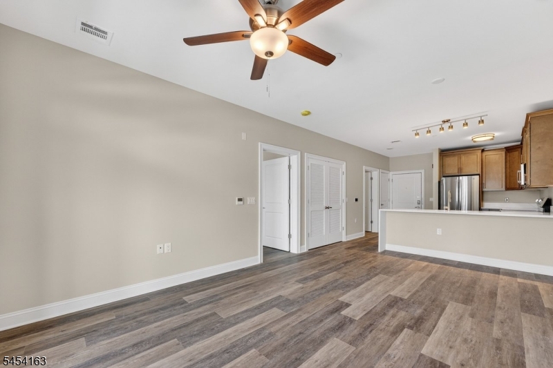 7 Theta Dr 102 Property Photo 3
