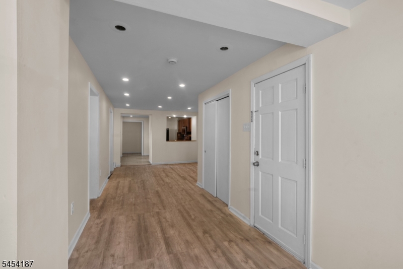229 Parkinson Ave Property Photo 10