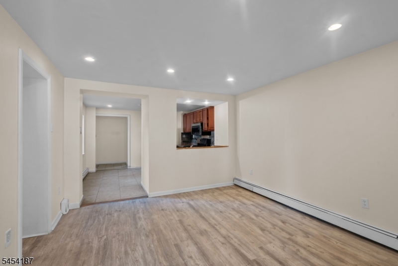 229 Parkinson Ave Property Photo 17