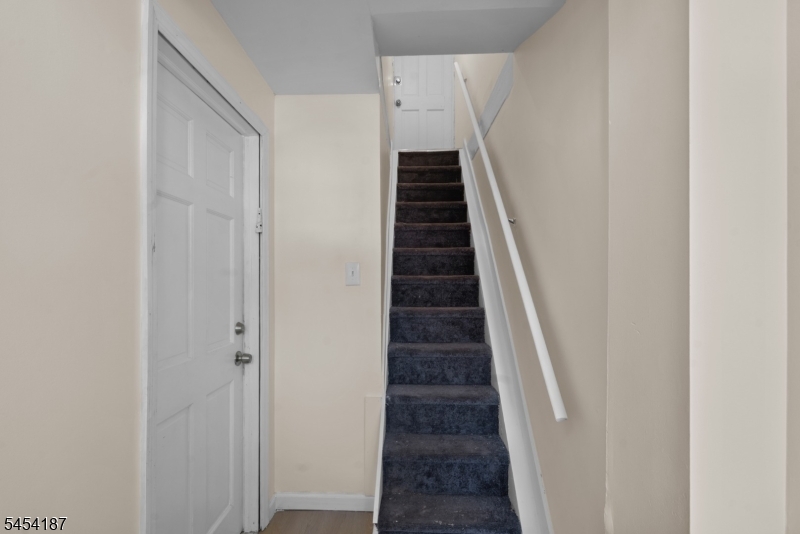 229 Parkinson Ave Property Photo 19