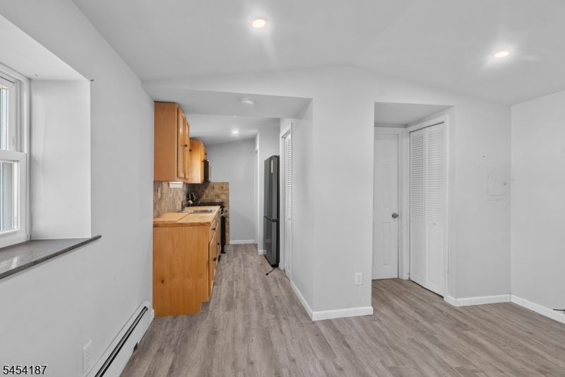 229 Parkinson Ave Property Photo 23