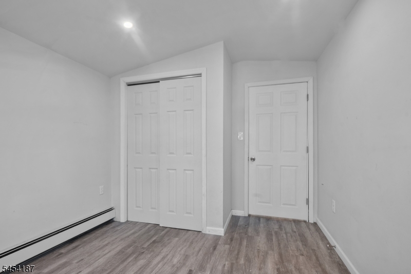 229 Parkinson Ave Property Photo 27