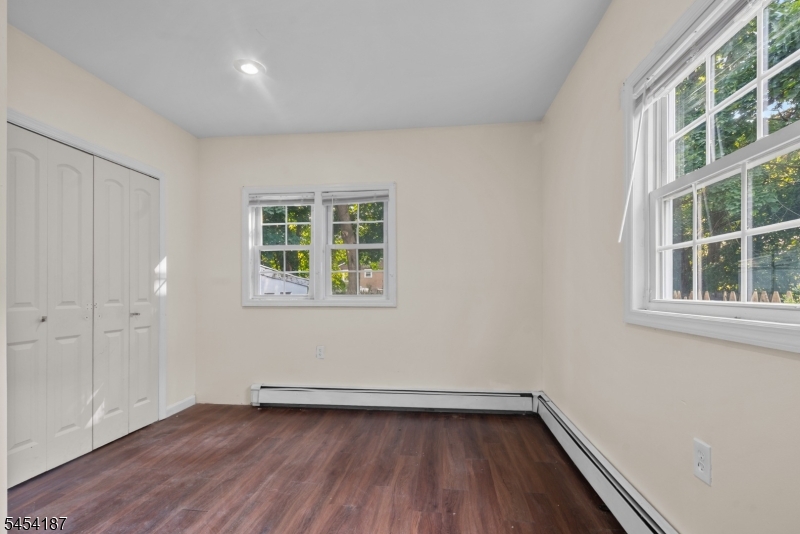 229 Parkinson Ave Property Photo 31
