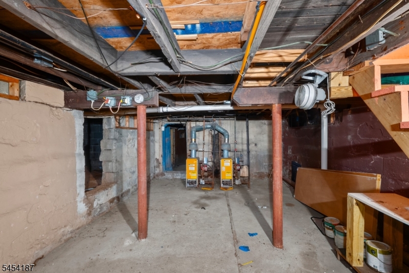 229 Parkinson Ave Property Photo 35