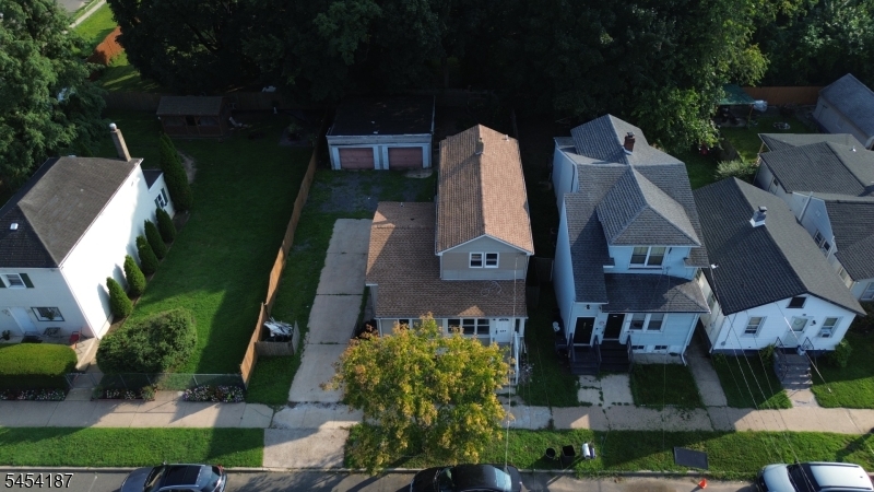 229 Parkinson Ave Property Photo 45