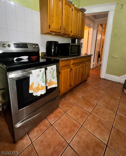 278 William St Property Photo 5