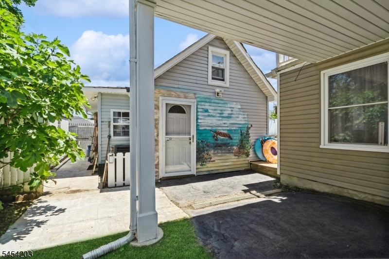 148 Mckinley Ave Property Photo 8