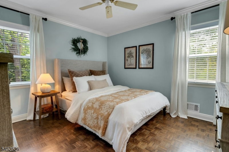 5 Oechsner Ct Property Photo 25
