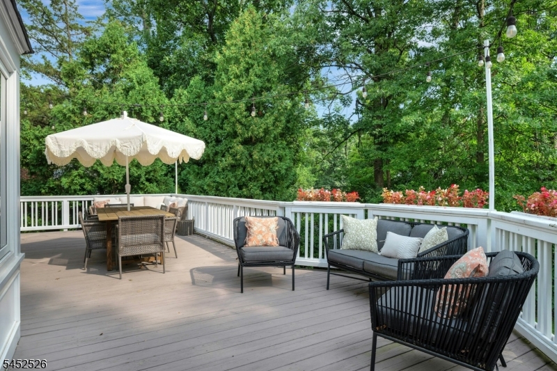 5 Oechsner Ct Property Photo 28