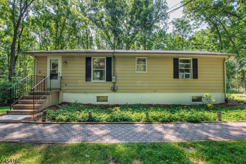 914 Aspen Dr Property Photo 1