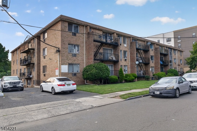 765 Vose Ave D14 Property Photo 1