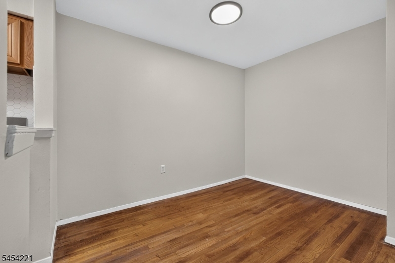 765 Vose Ave D14 Property Photo 12