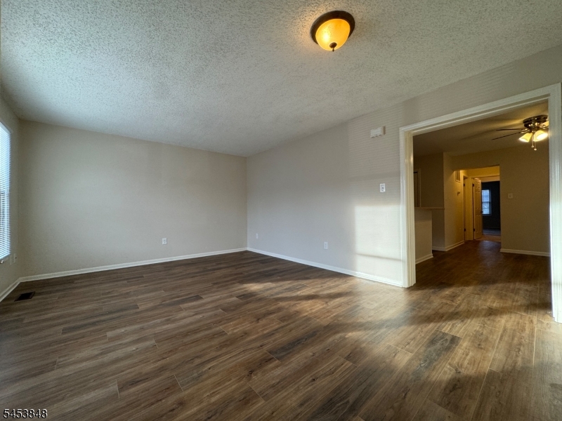 42 Burlington Ct Property Photo 5