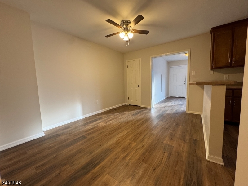 42 Burlington Ct Property Photo 6
