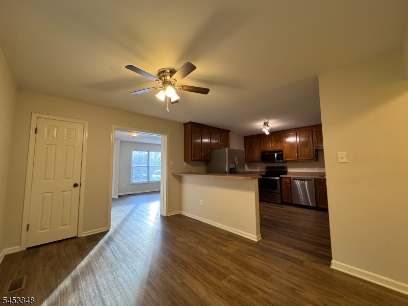 42 Burlington Ct Property Photo 9