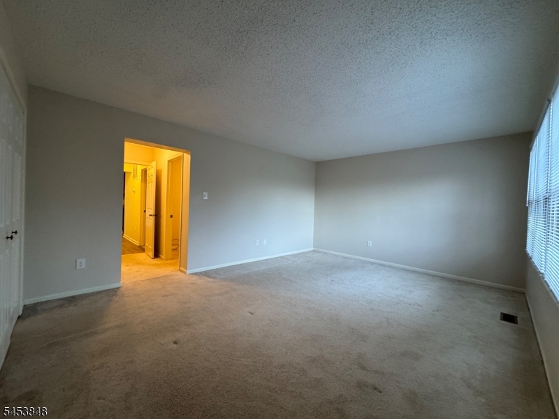 42 Burlington Ct Property Photo 20