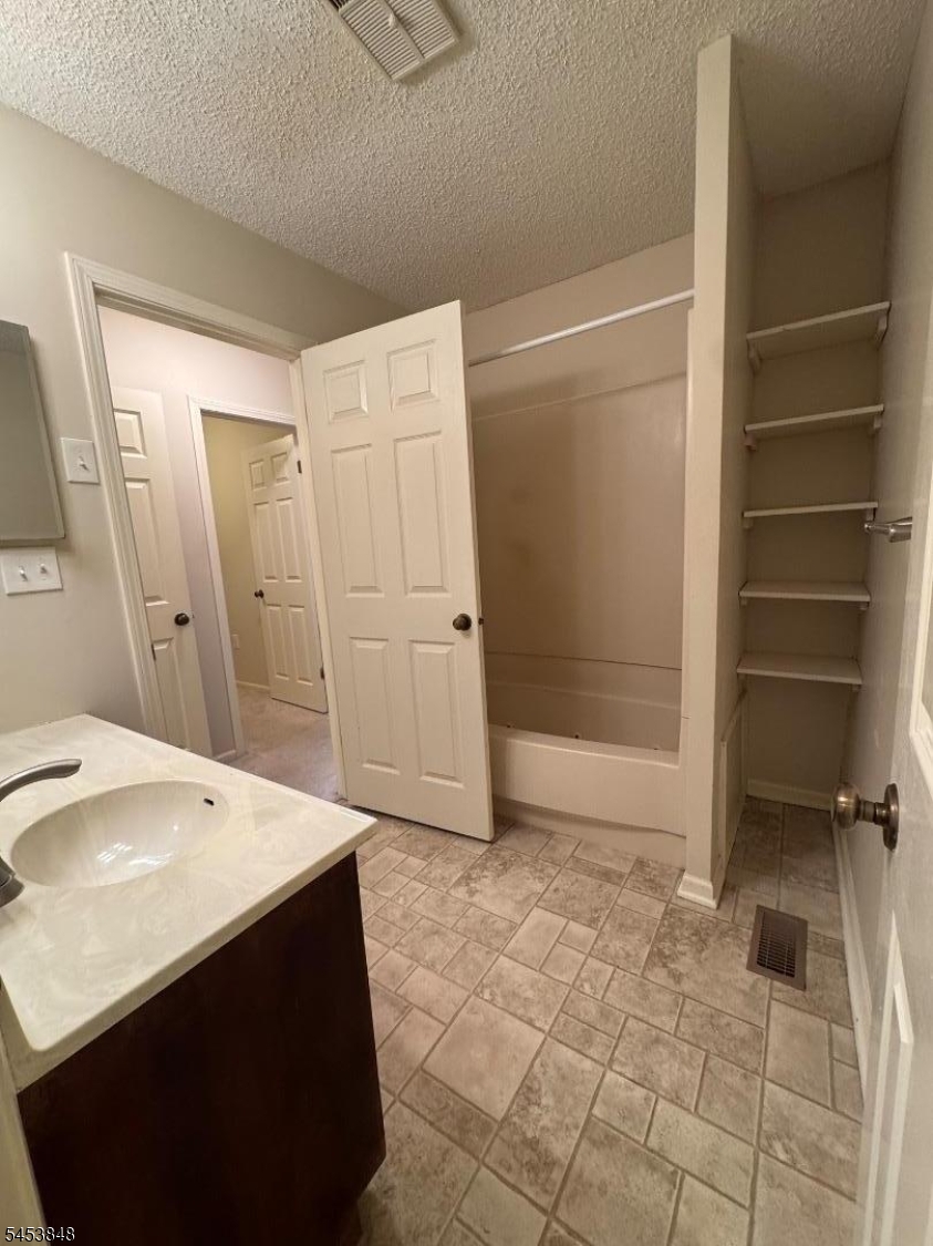 42 Burlington Ct Property Photo 30