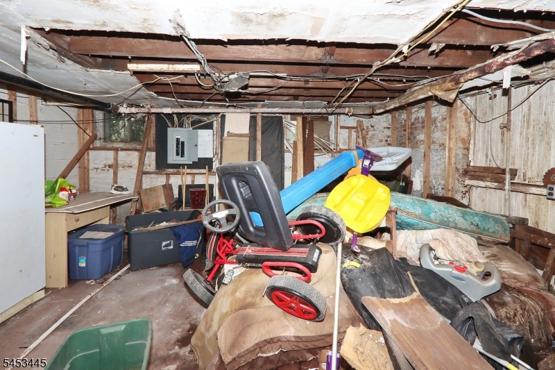 115 Florence Ave Property Photo 7