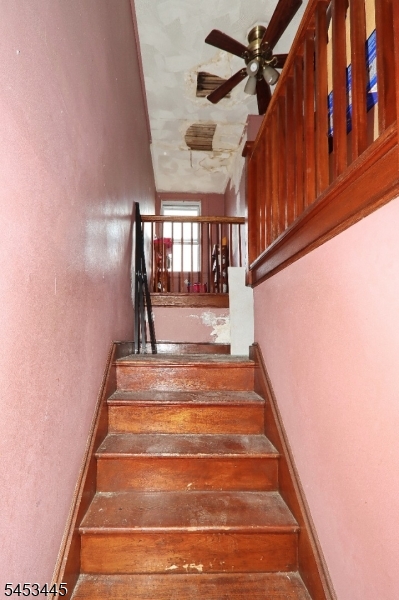 115 Florence Ave Property Photo 10