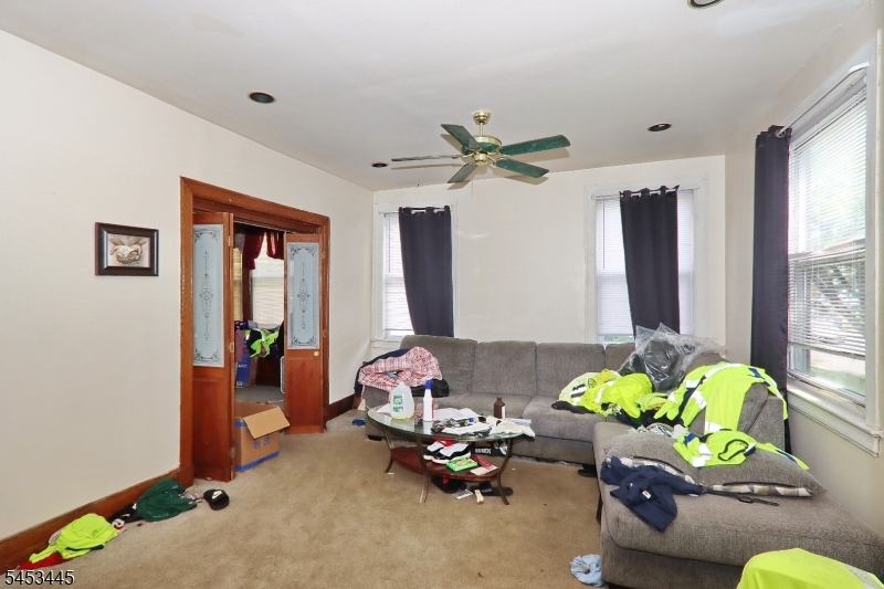 115 Florence Ave Property Photo 11