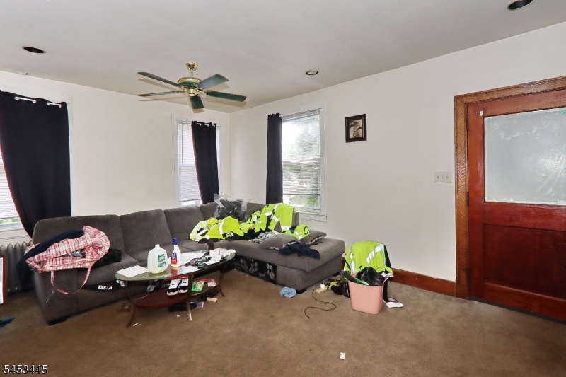 115 Florence Ave Property Photo 12