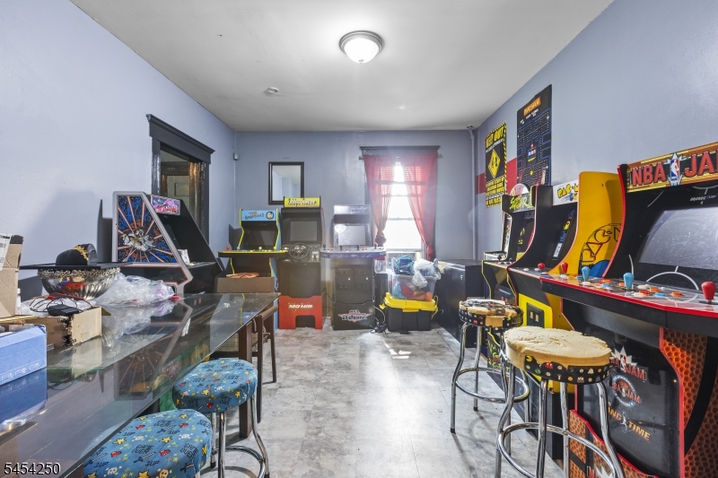 42 Mead St Property Photo 6