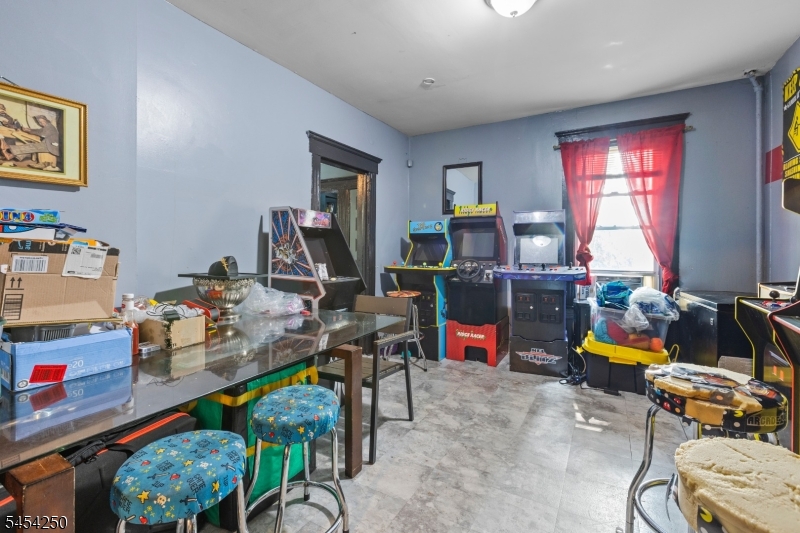 42 Mead St Property Photo 7