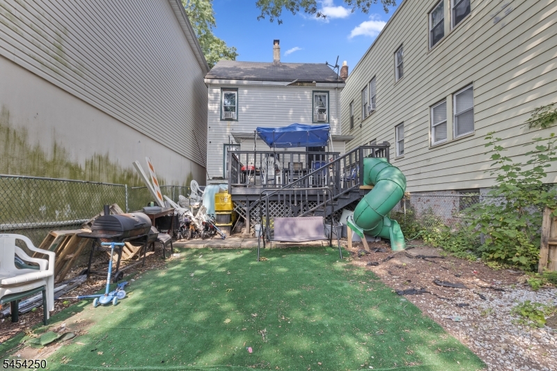 42 Mead St Property Photo 11