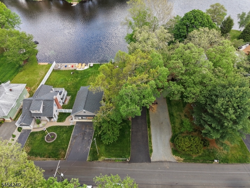 32 W Lakeview Trl Property Photo 2