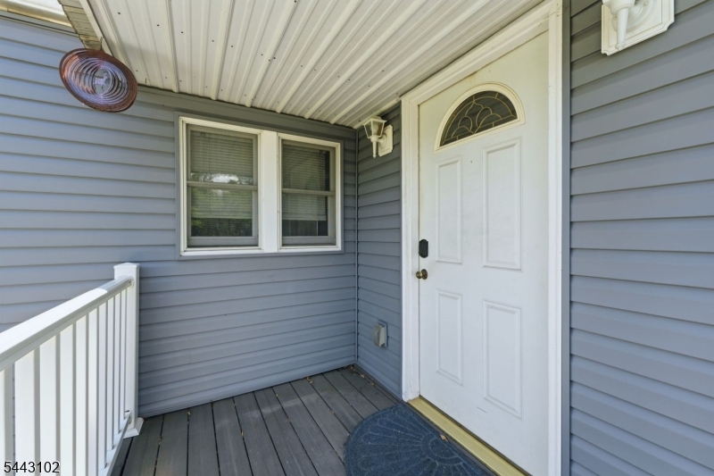 81 Sergeantsville Rd Property Photo 3