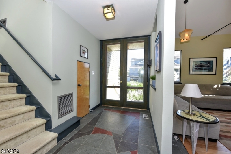 54 Long Beach Blvd Property Photo 11