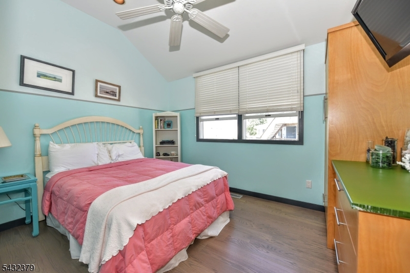 54 Long Beach Blvd Property Photo 14