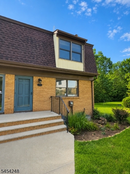 112 Stedwick Dr Property Photo 1