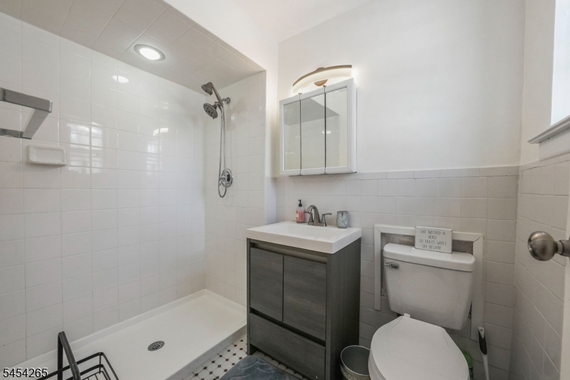 45 Wilfred St 19 Property Photo 4
