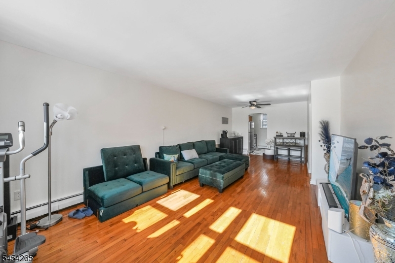 45 Wilfred St 19 Property Photo 5