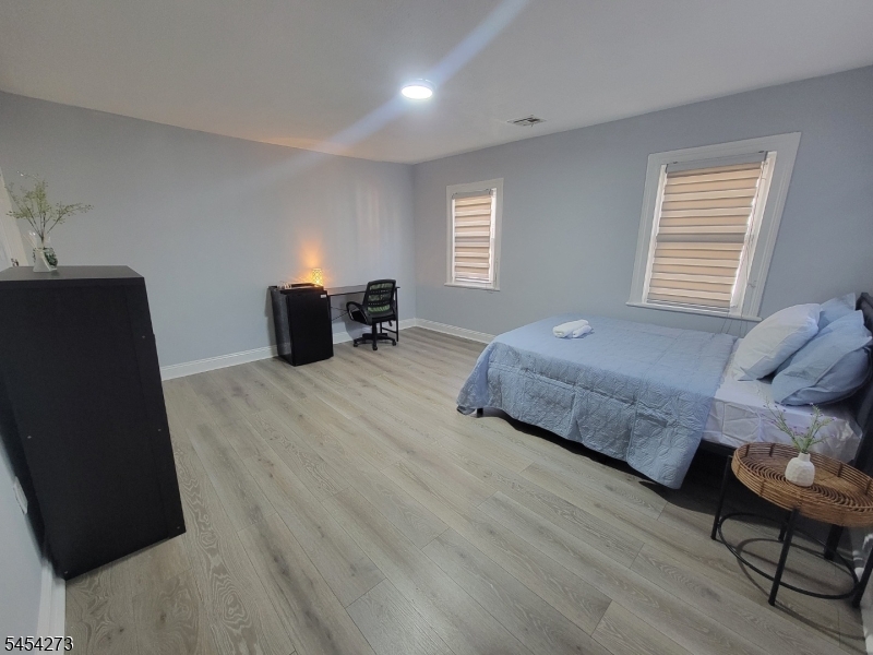 12 Thomas St Property Photo 9