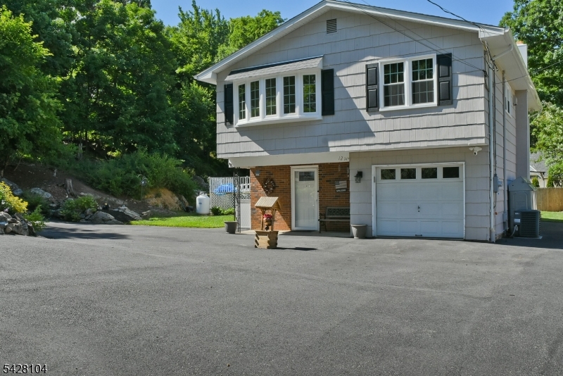 121 Leland Trl Property Photo 2