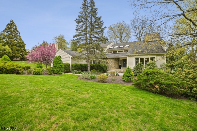 11 Hawthorne Ct Property Photo 1