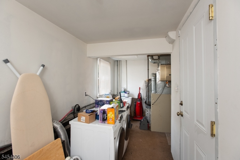 409 Victor St Property Photo 9