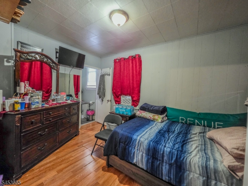 10 Ball St Property Photo 12