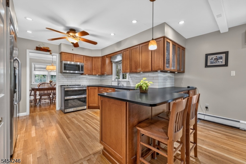 108 Chestnut Ter Property Photo 2